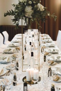 carcasse rectangle porte fleurs à mettre sur une table de cérémonie