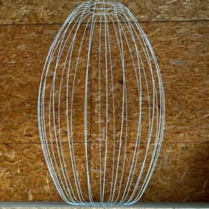 carcasse boule cage 180 cm de hauteur. Une pièce parfaite par son volume pour habiller un angle de pièce par exemple