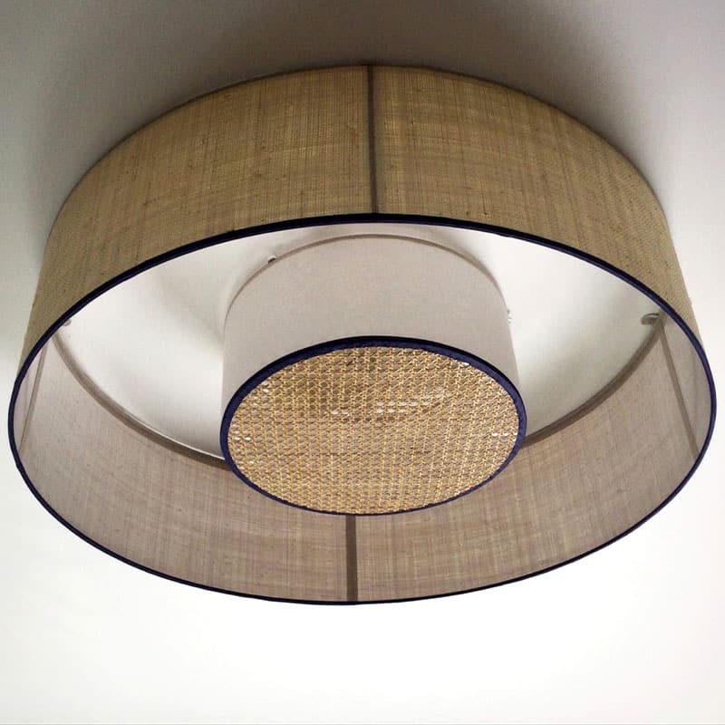 Plafonnier circulaire en rotin et tissu, avec structure en métal et diffuseur central en cannage